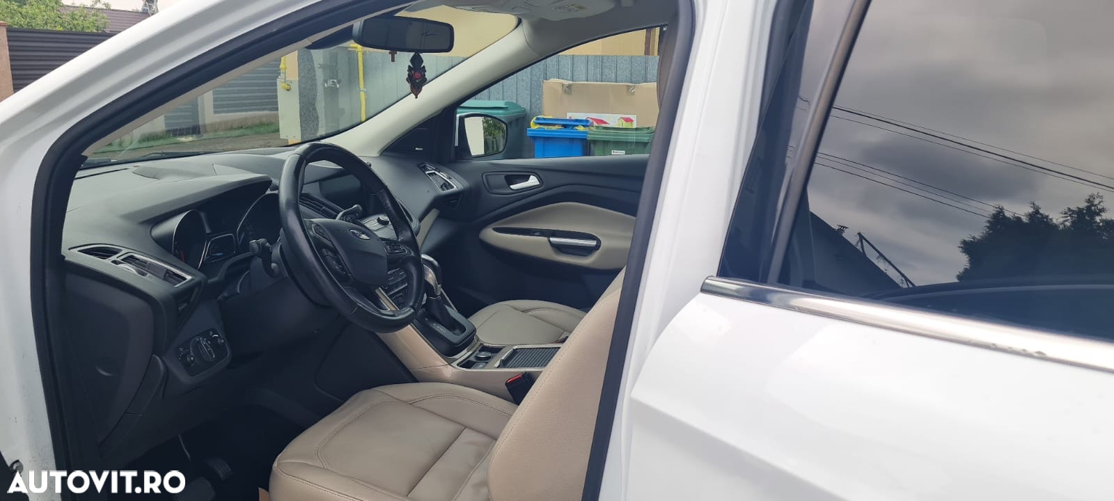 Ford Kuga 2.0 TDCi Powershift 4WD Titanium - 6