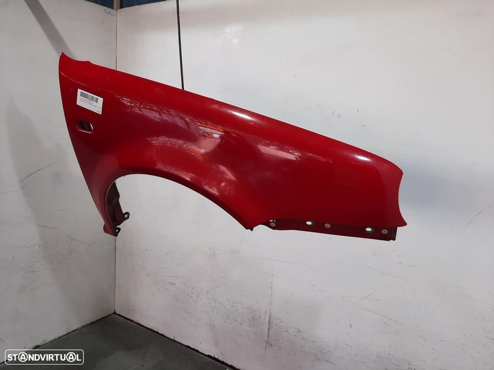 GUARDA-LAMAS FRONTAL DIREITO VOLKSWAGEN GOLF IV 2001 - 2