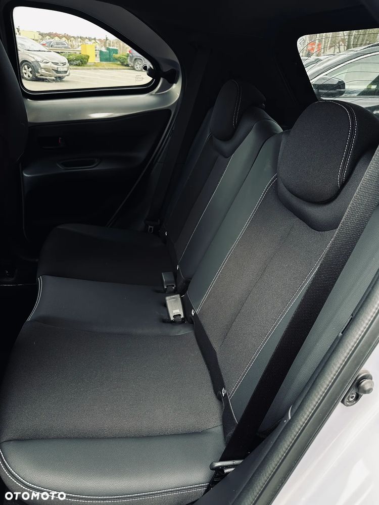 Toyota Aygo X 1.0 VVT-i JBL CVT - 15