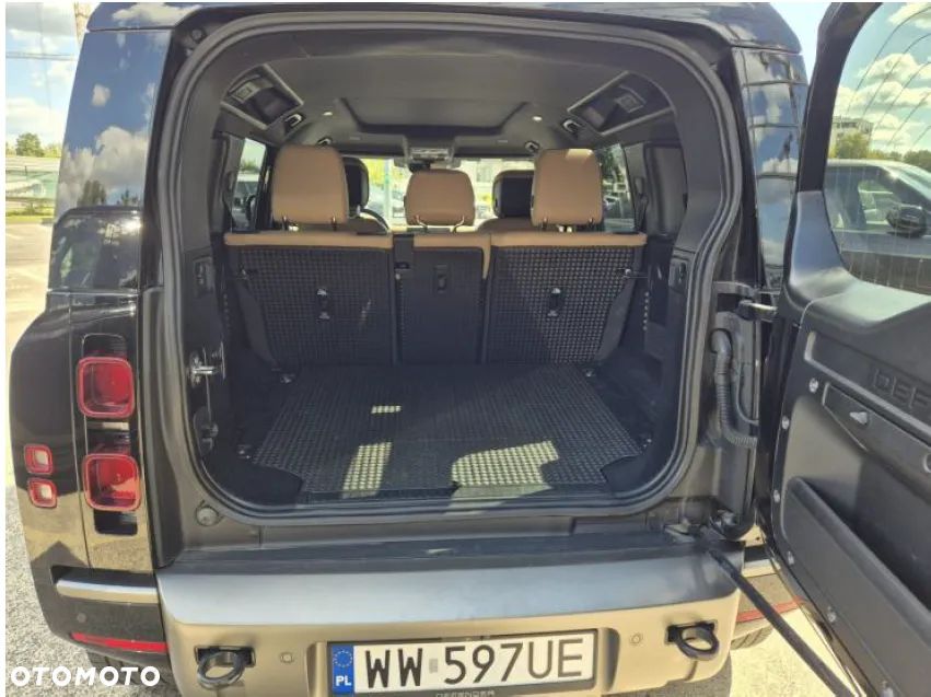 Land Rover Defender 3.0 D250 mHEV X-Dynamic HSE - 8