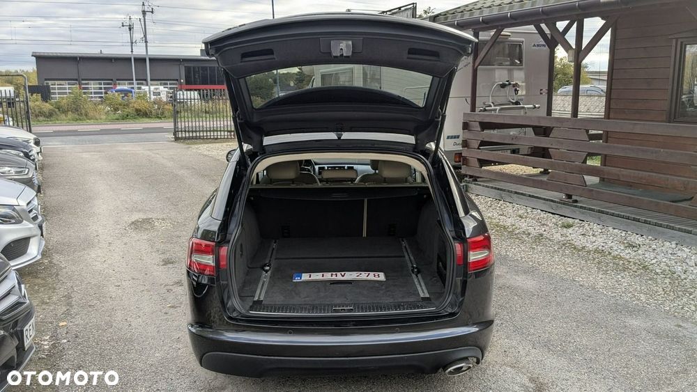 Jaguar XF 2.2 D Luxury - 36