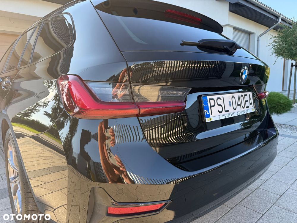 BMW Seria 3 318d mHEV M Sport - 15