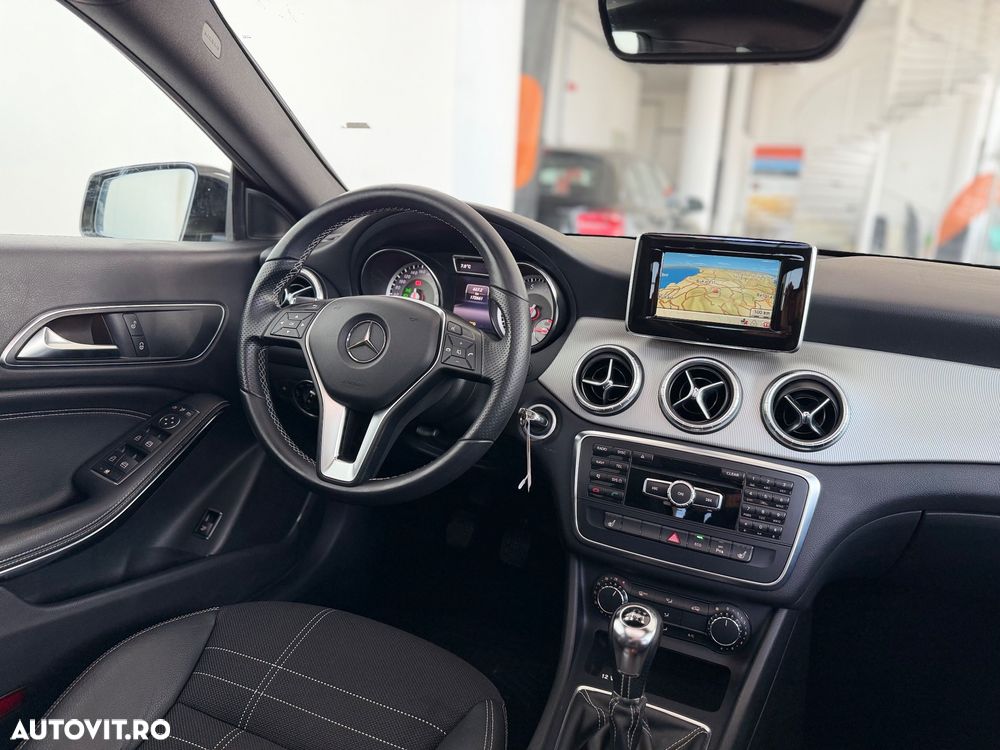 Mercedes-Benz CLA 180 UrbanStyle Edition - 5