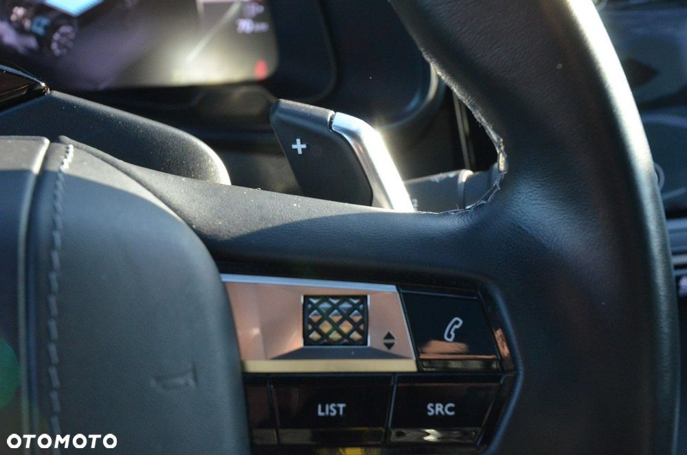 DS Automobiles DS 7 Crossback 1.6 E-Tense 4x4 So Chic - 32