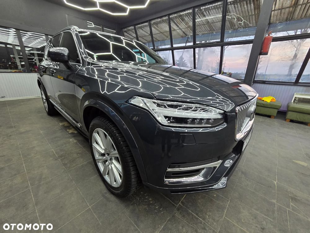 Volvo XC 90 - 7