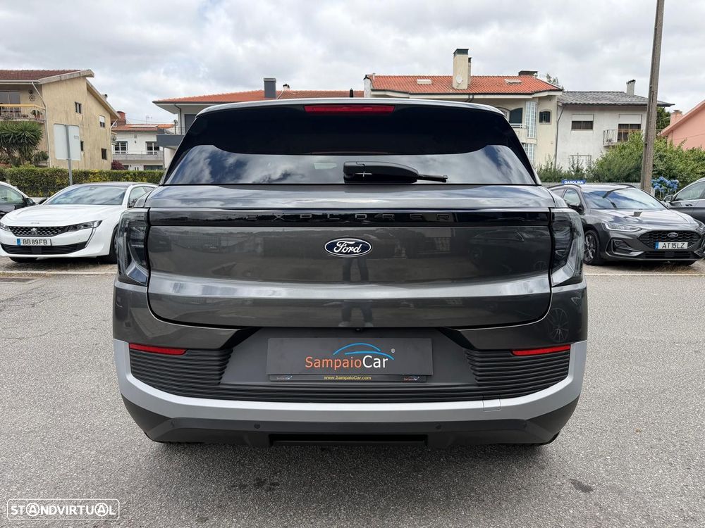 Ford Explorer - 13
