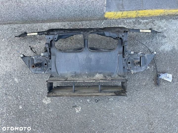 Pas przedni wlot zamki pod xenon Bmw e46 - 1