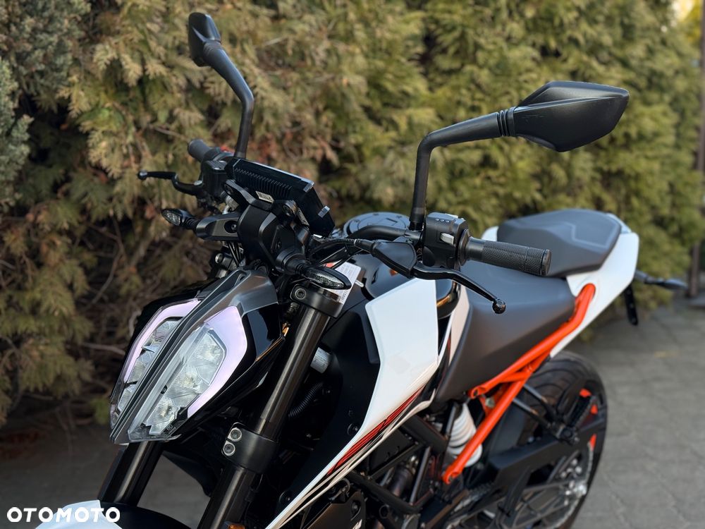 KTM Duke - 23