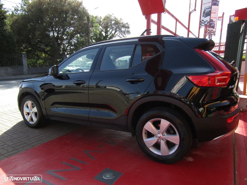 Volvo XC 40 1.5 T2 Momentum - 11