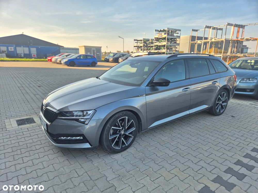Skoda Superb 2.0 TDI SCR Sportline DSG - 11