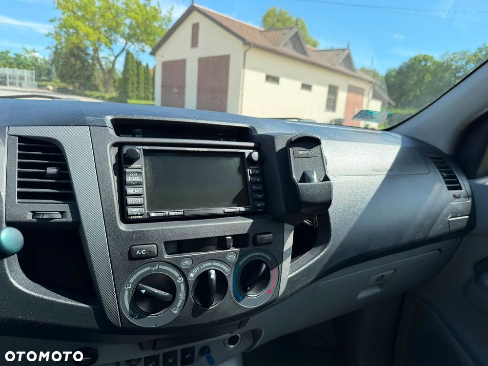 Toyota Hilux 3.0 D-4D Sol - 18