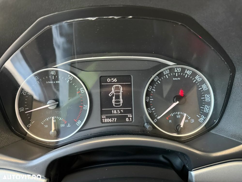 Skoda Octavia Combi 1.4 TSI FAMILY - 21