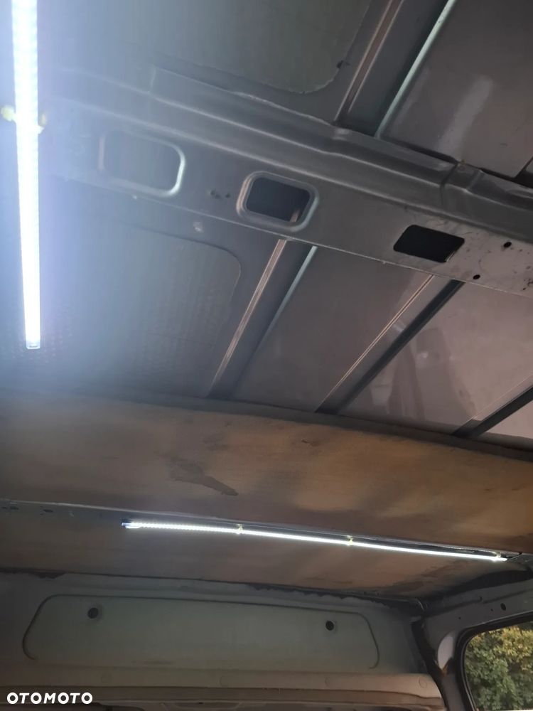 Ford Transit - 21