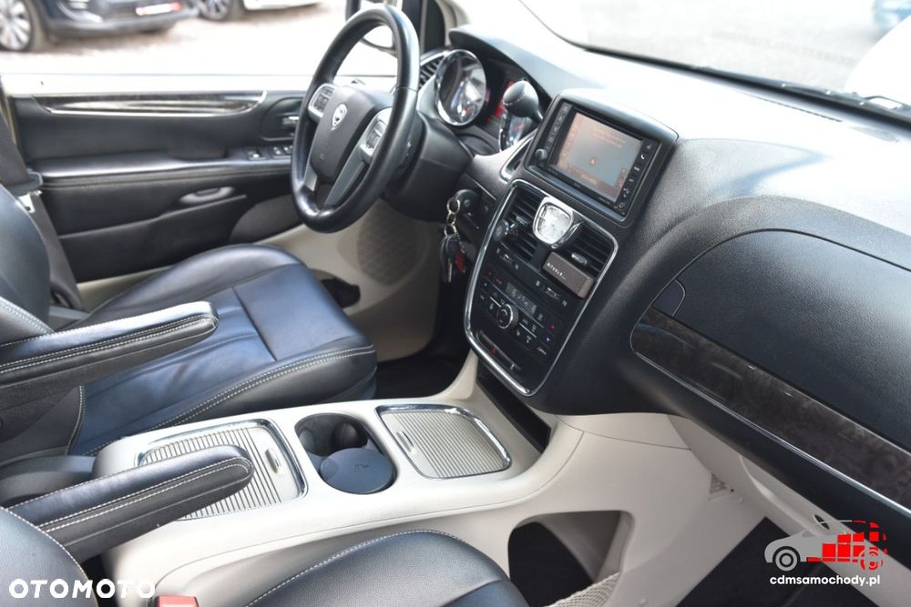 Lancia Voyager - 30