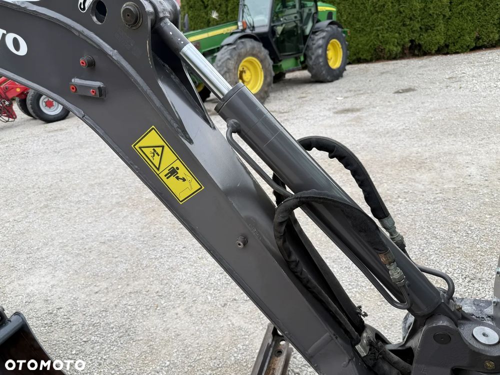 Volvo EC18D EC 18 D / Z NIEMIEC / PIĘKNA / POWERTILT / 2017 ROK / ORYGINAŁ / 15 16 17 20 22 301.6 301.8 VIO PC KX 018 19C 16C 18-3 - 23