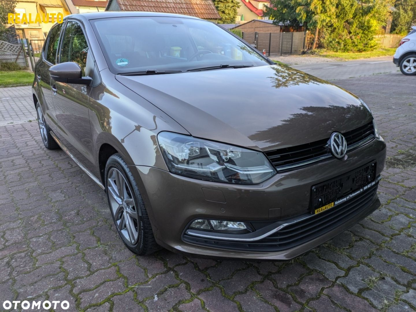 Volkswagen Polo - 2