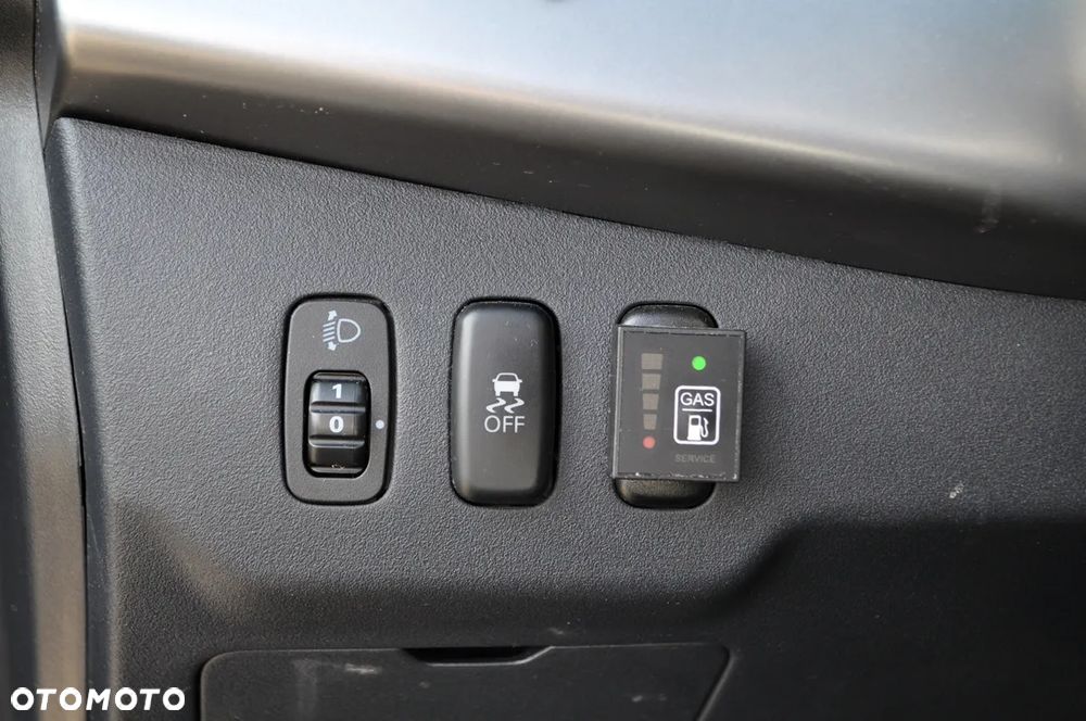 Mitsubishi Lancer 1.8 Inform LPG - 16