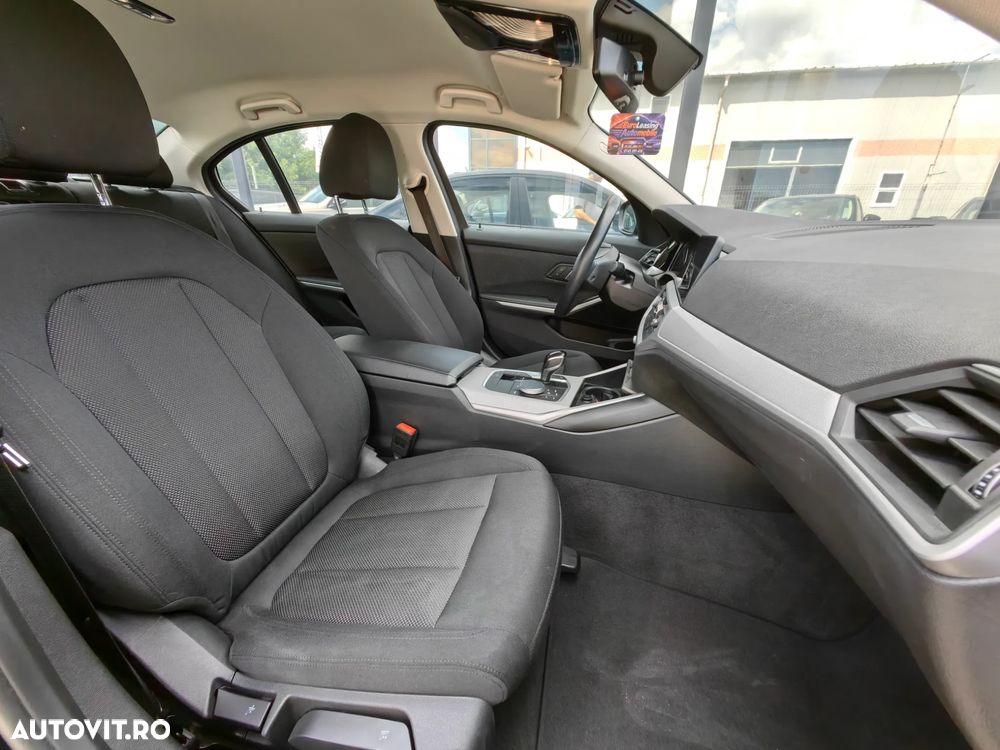 BMW 3 Series 2022 — imagine 20