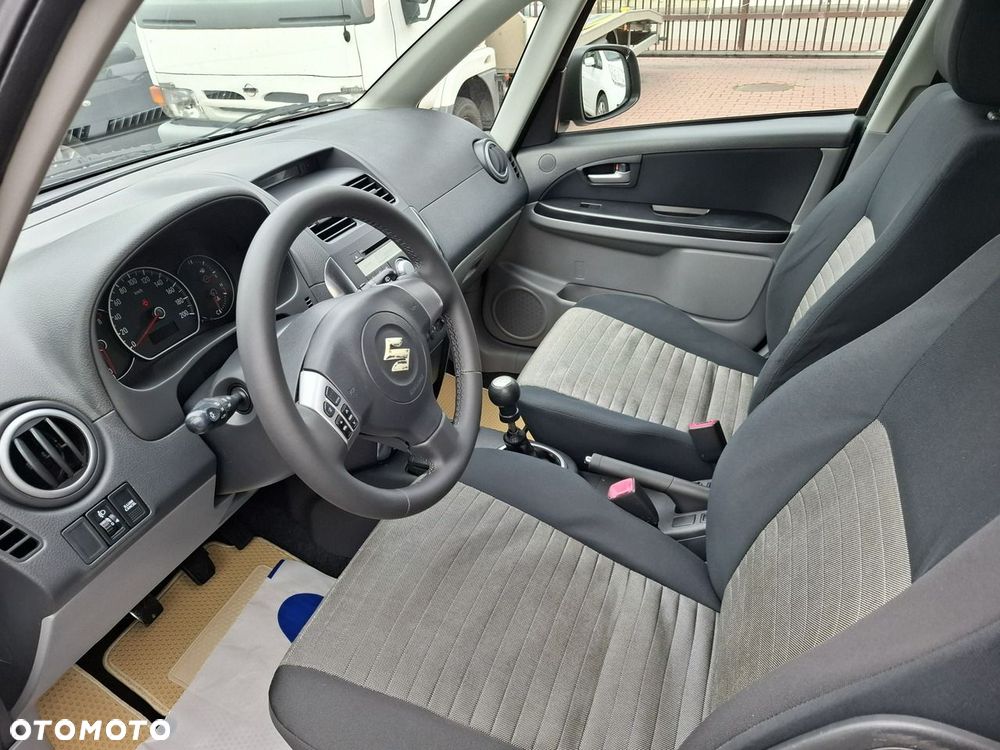 Suzuki SX4 1.6 GS / Premium 4WD - 12