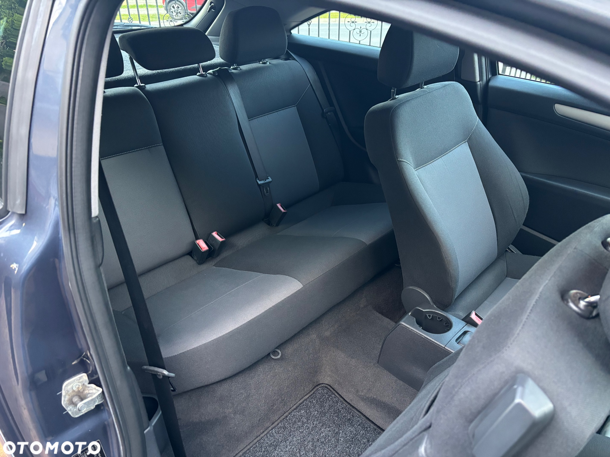 Opel Astra GTC 1.4 Cosmo - 8