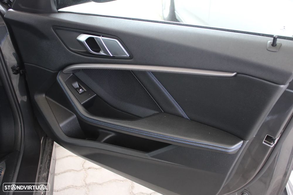 BMW 116 d Pack Desportivo M - 22