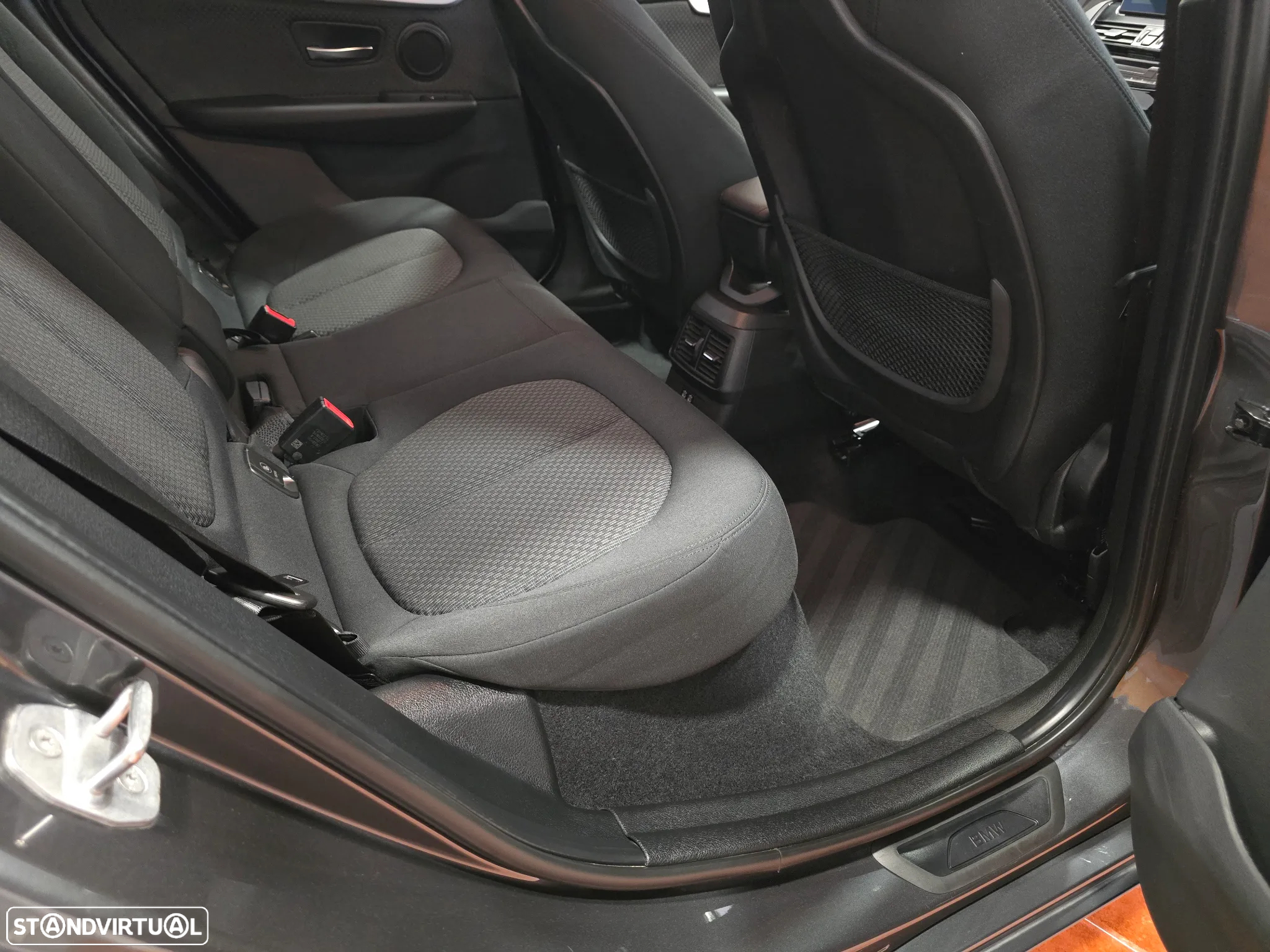 BMW 225xe Active Tourer Advantage - 42
