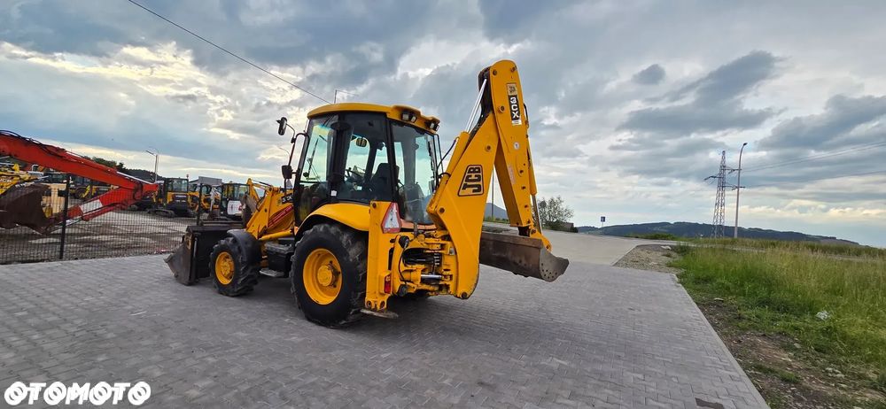 JCB 3CX - 5