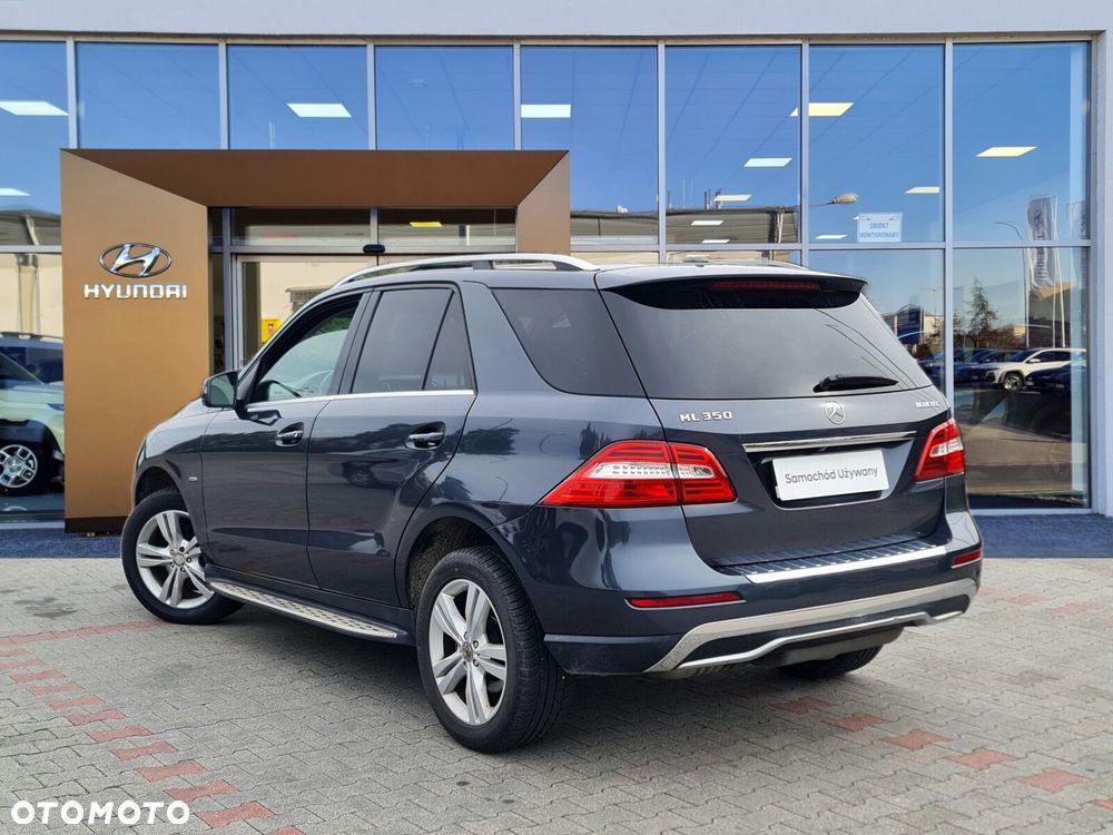 Mercedes-Benz ML 350 BlueTec 4-Matic - 4