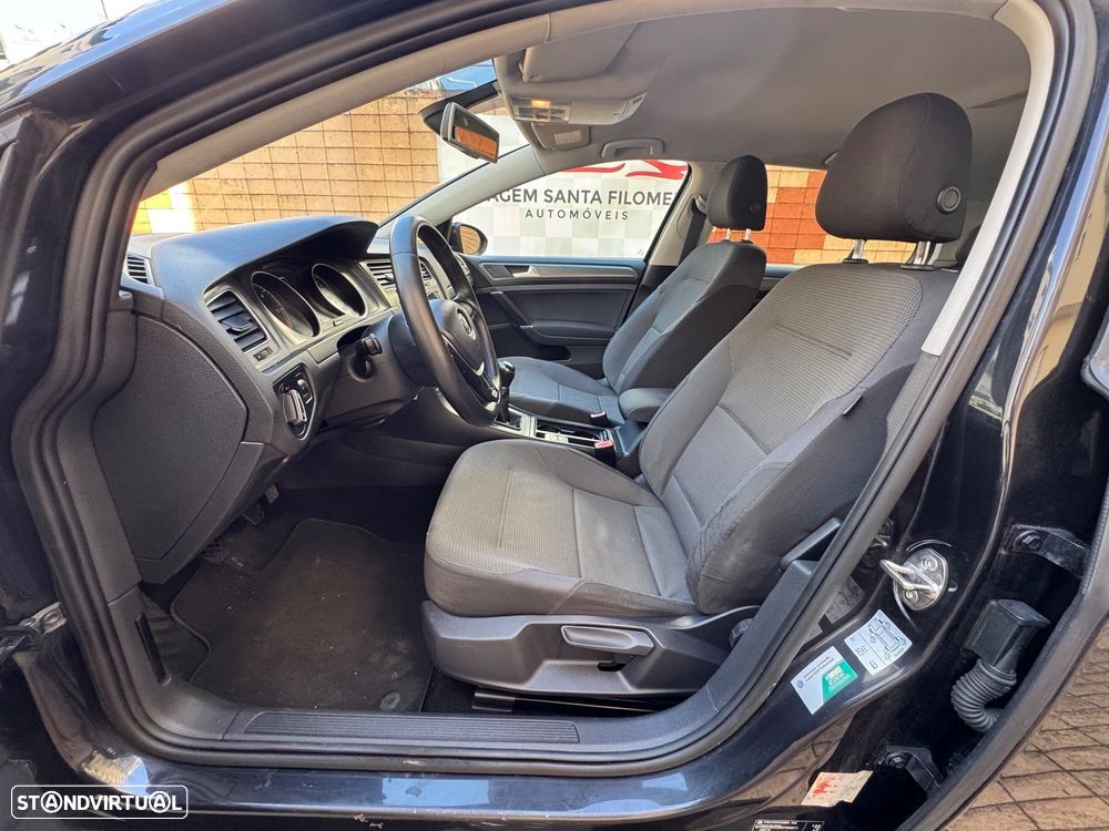 VW Golf 1.6 TDi Confortline - 9