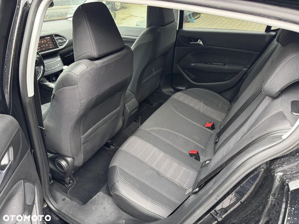 Peugeot 308 1.2 PureTech Allure Pack S&S - 12