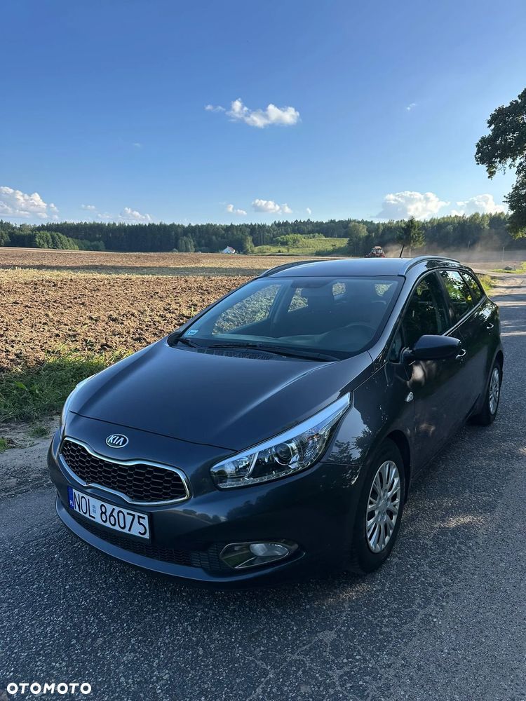 Kia Ceed - 4