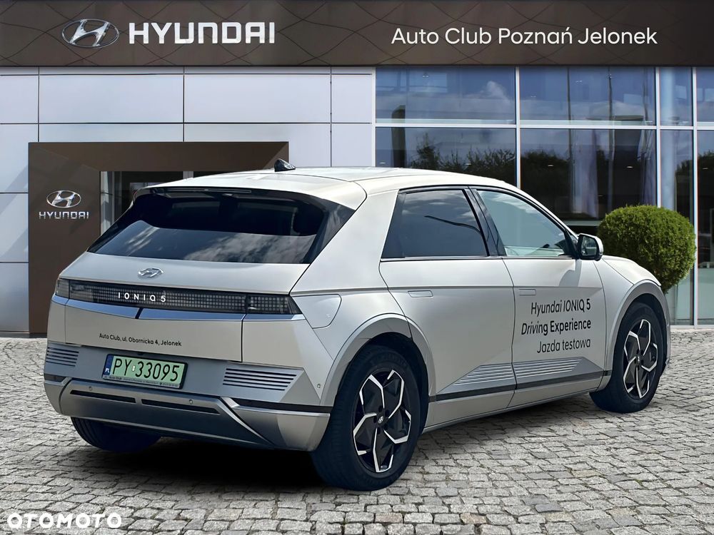 Hyundai IONIQ 5 - 5