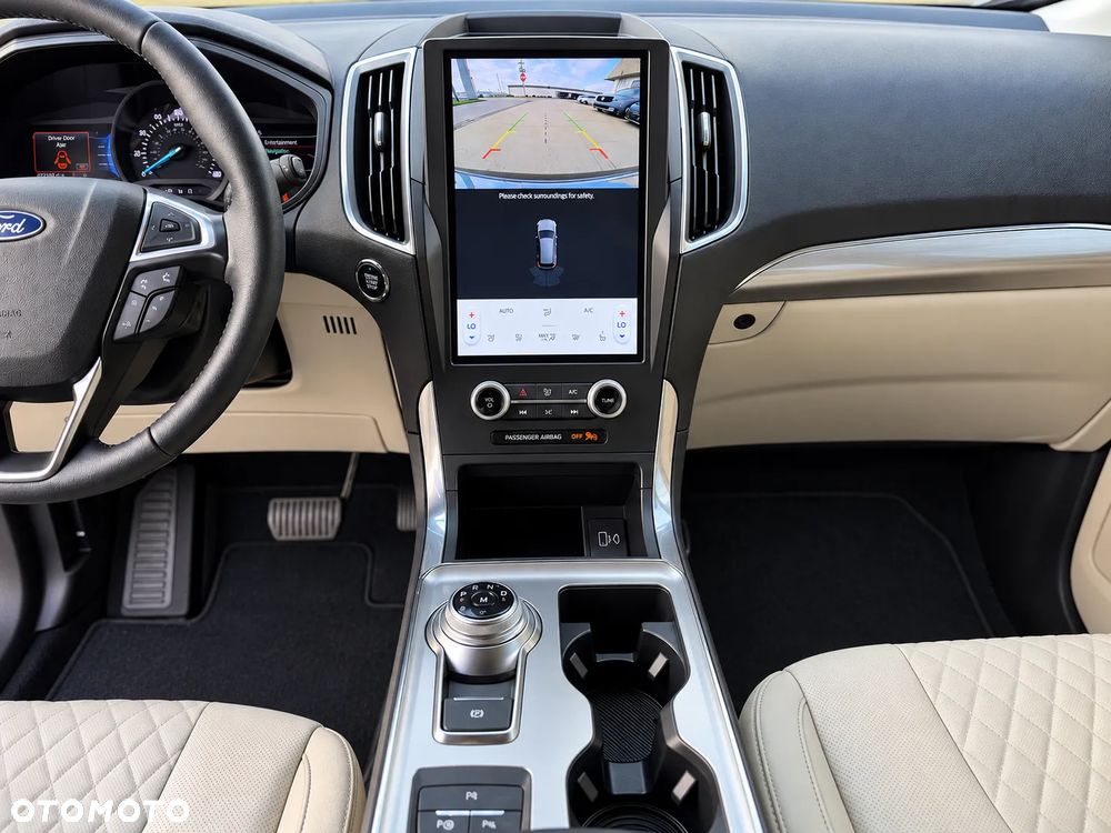 Ford Edge - 11