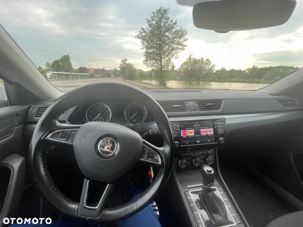 Skoda Superb 1.8 TSI Ambition DSG - 5