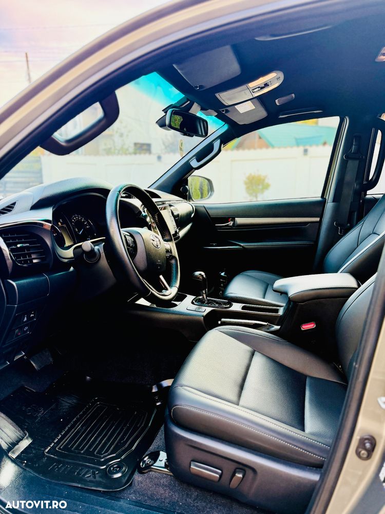 Toyota Hilux 4x4 Double Cab Autm. Comfort - 32