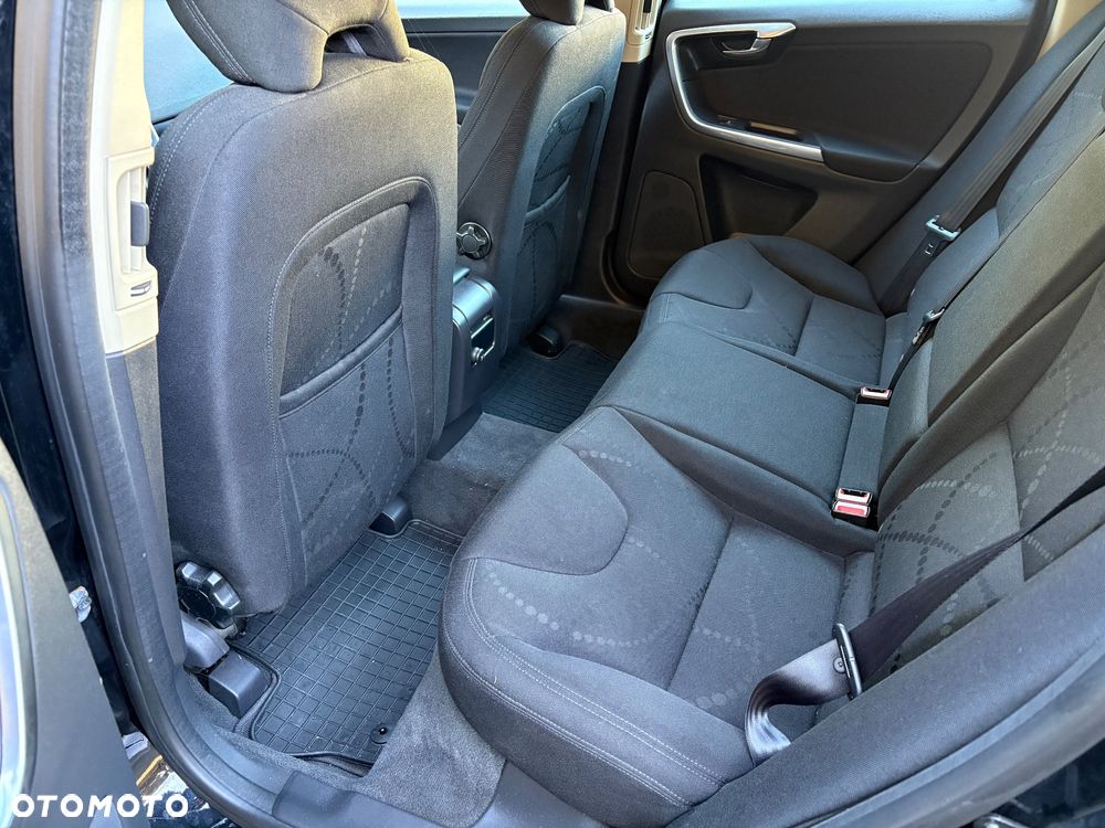 Volvo XC 60 D4 Base - 9