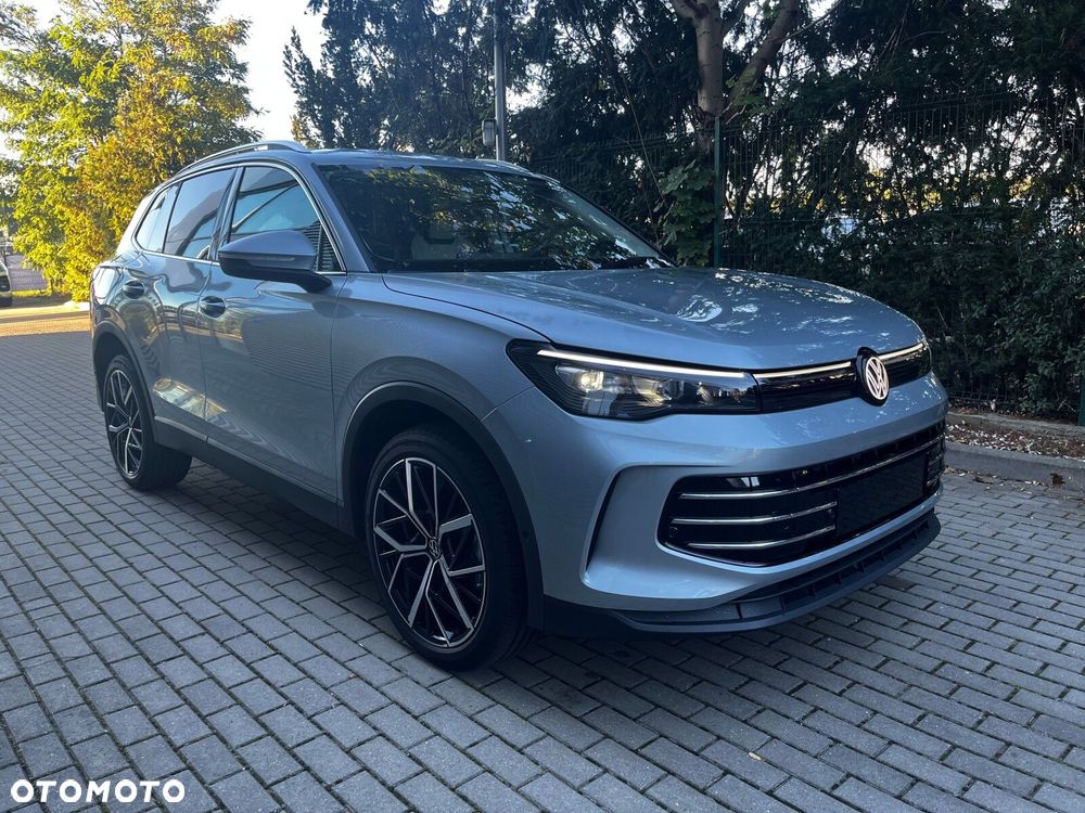 Volkswagen Tiguan - 10