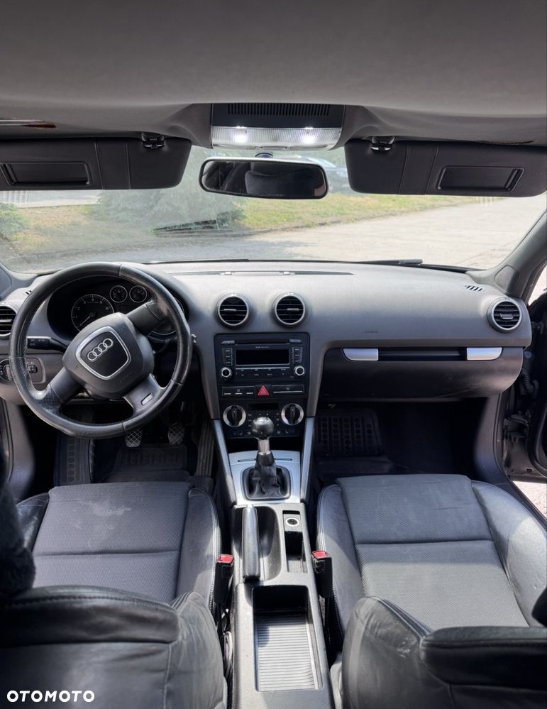 Audi A3 Sportback - 8