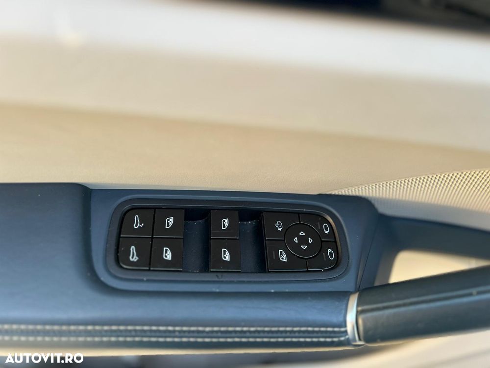 Porsche Cayenne - 26