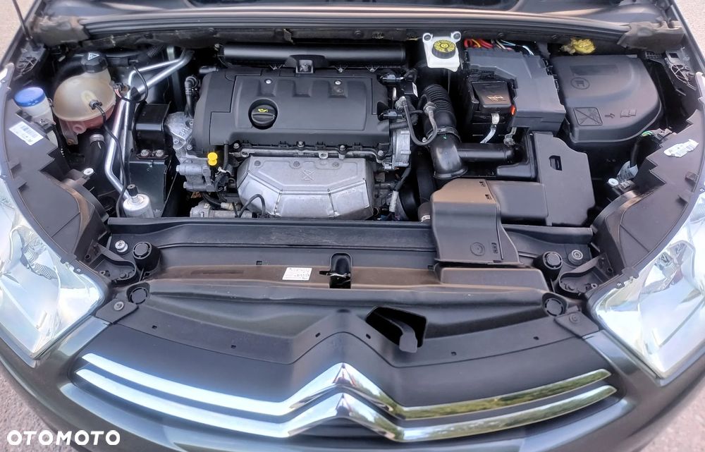 Citroën C4 VTi 120 Exclusive - 30