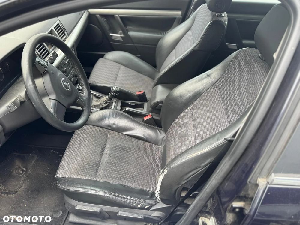 Opel Signum 2004 poj. 2.2 DTI 125 KM - samochód cały na części - 13