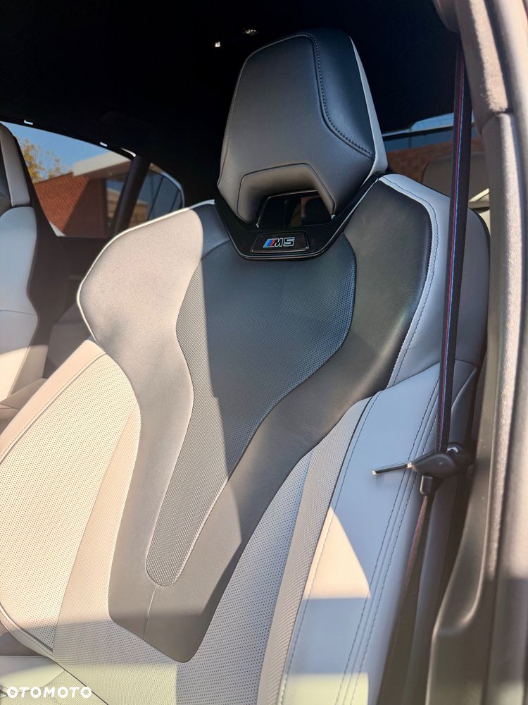 BMW M5 PHEV - 30
