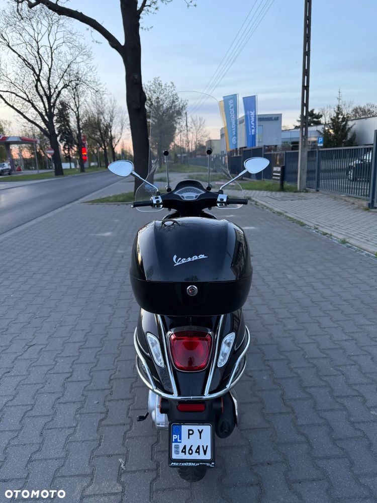 Piaggio Vespa - 2