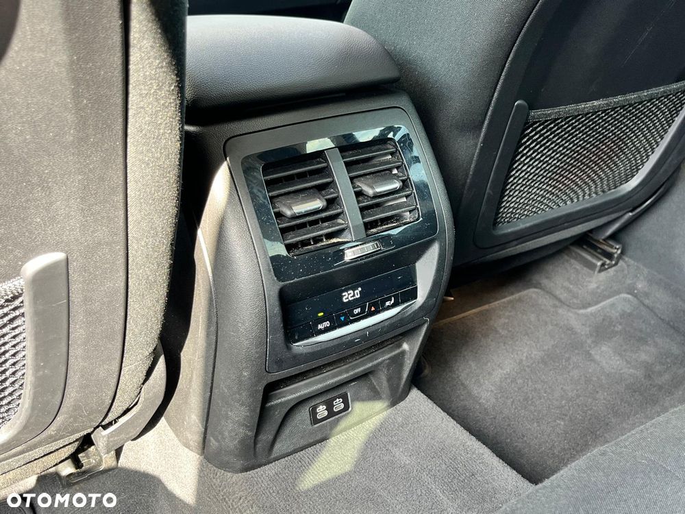 BMW X3 xDrive20i GPF - 30