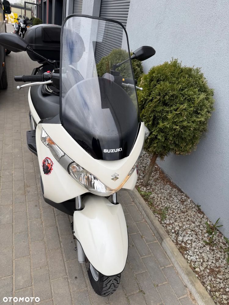 Suzuki Burgman - 41