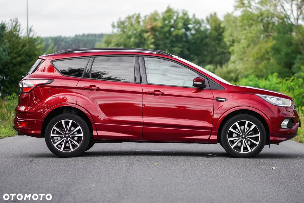 Ford Kuga 2.0 TDCi AWD ST-Line - 4