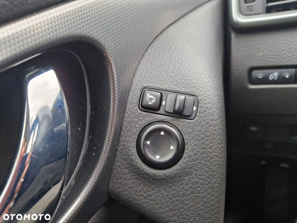 Nissan Qashqai 1.3 DIG-T N-CONNECTA - 18