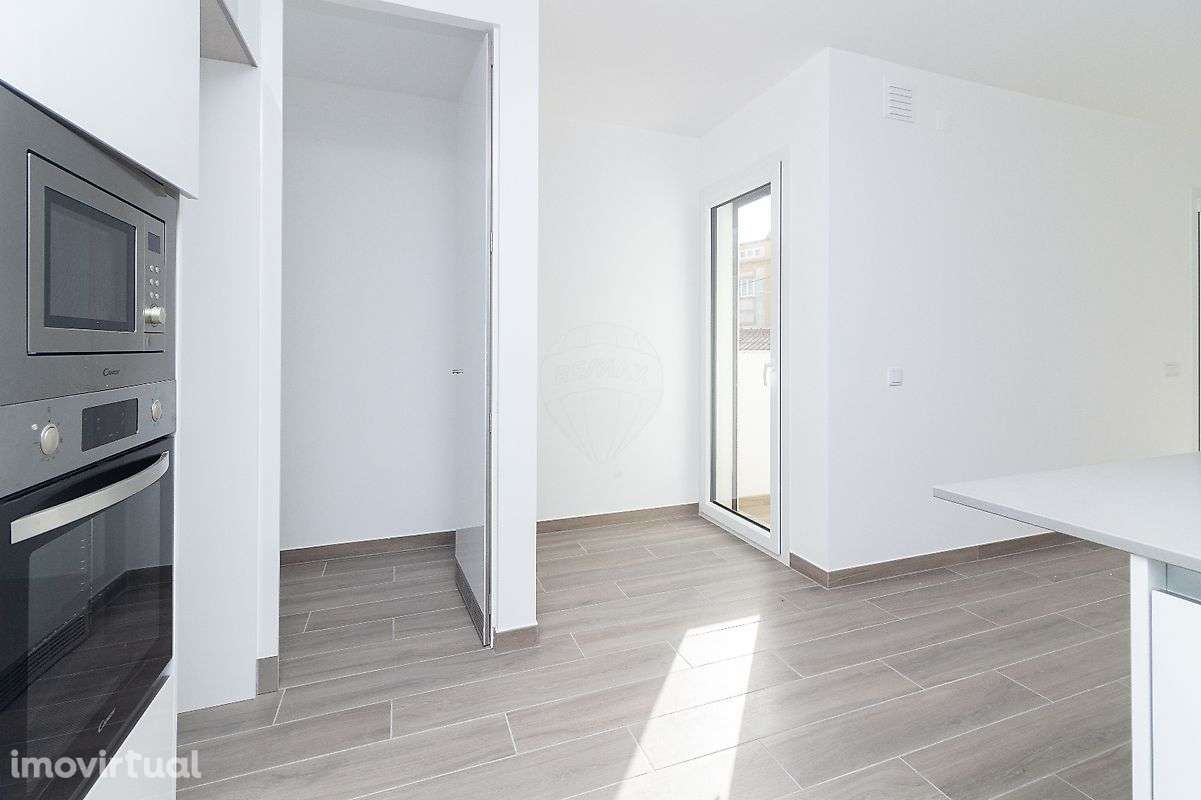 Apartamento T2 para arrendamento - Grande imagem: 2/26