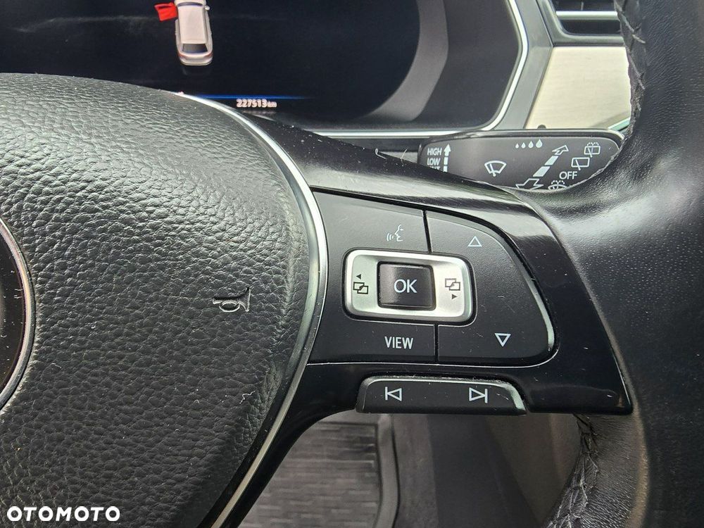 Volkswagen Passat 2.0 TDI BMT Highline - 19