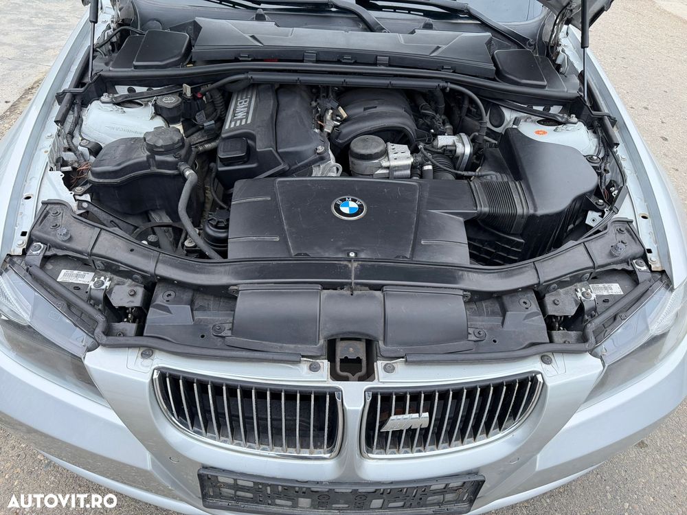 BMW Seria 3 318i - 15